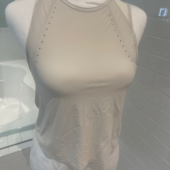 Lululemon Women's Cream Sleeveless Top - Picture 1 of 3